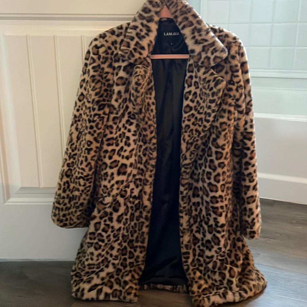 I. AM. GIA. Faux fur leopard coat
